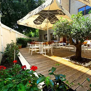 vizitați hotelul
