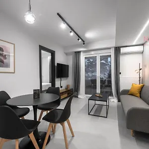  Apartament 8, Nilie Hospitality Mgmt